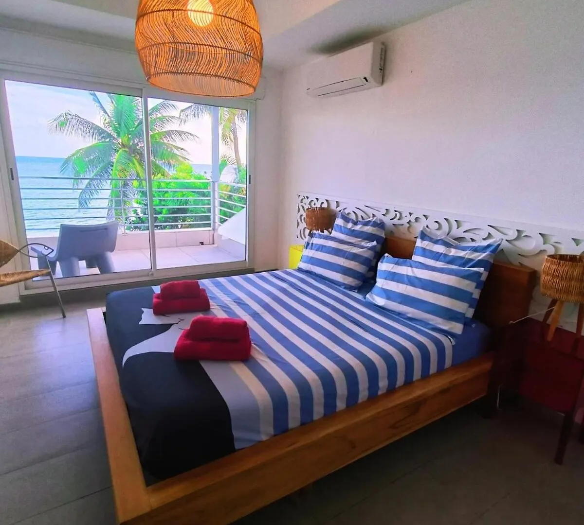 Villa Avec Piscine Et Plage Privee Sur Le Lagon Saint-Francois